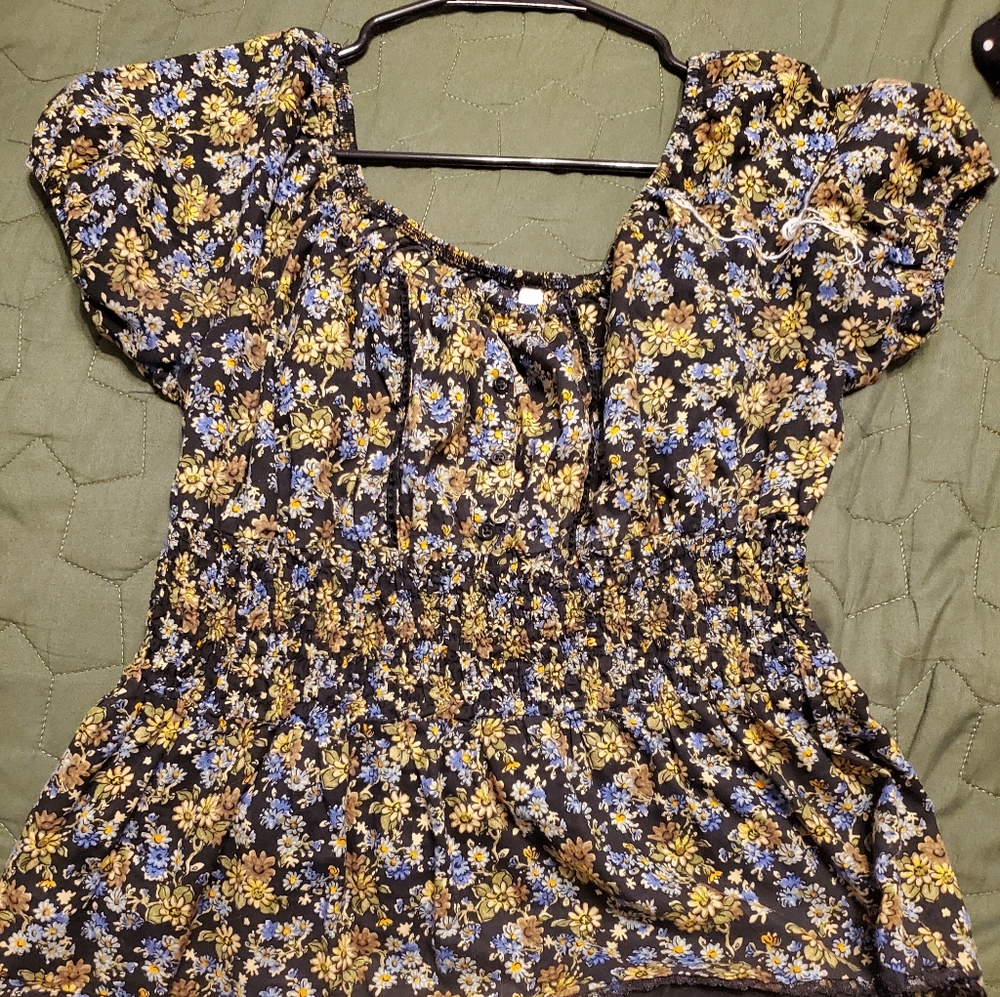 Xhilaration top